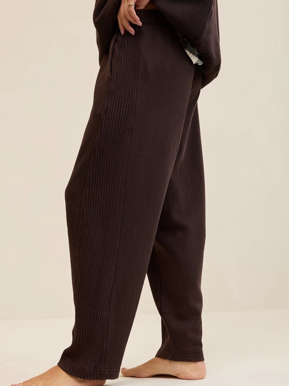 Aerie Oh Snap! Barrel Sweatpant | Deep Earth